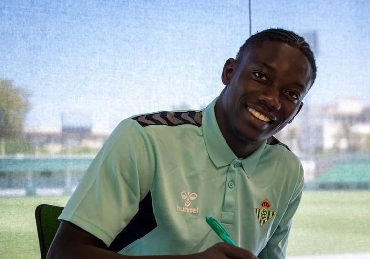 Granada y Betis, próximos a cerrar el traspaso de Faye