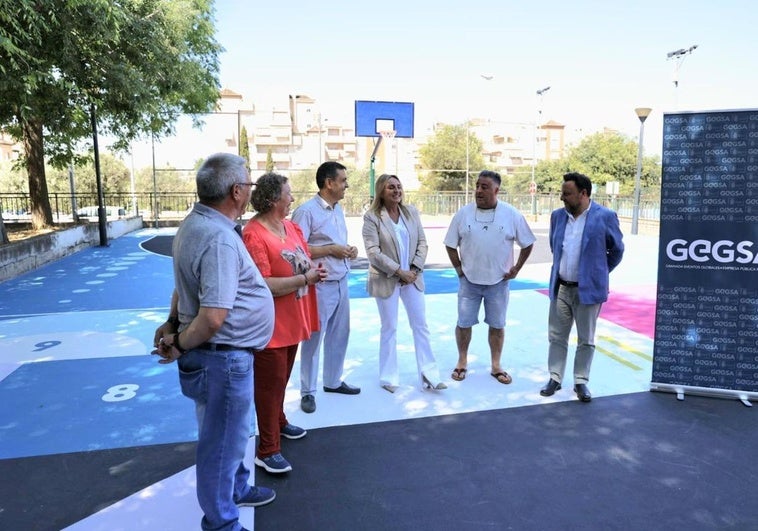 Granada estrena nueva pista deportiva customizada en el Cerrillo de Maracena y en Bola de Oro