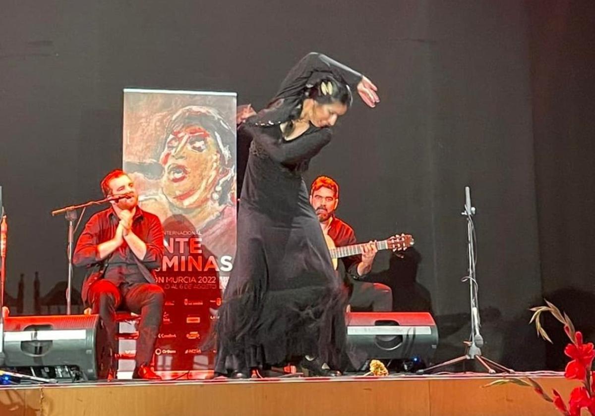 Viator y La Unión, un puente entre el cante y la...