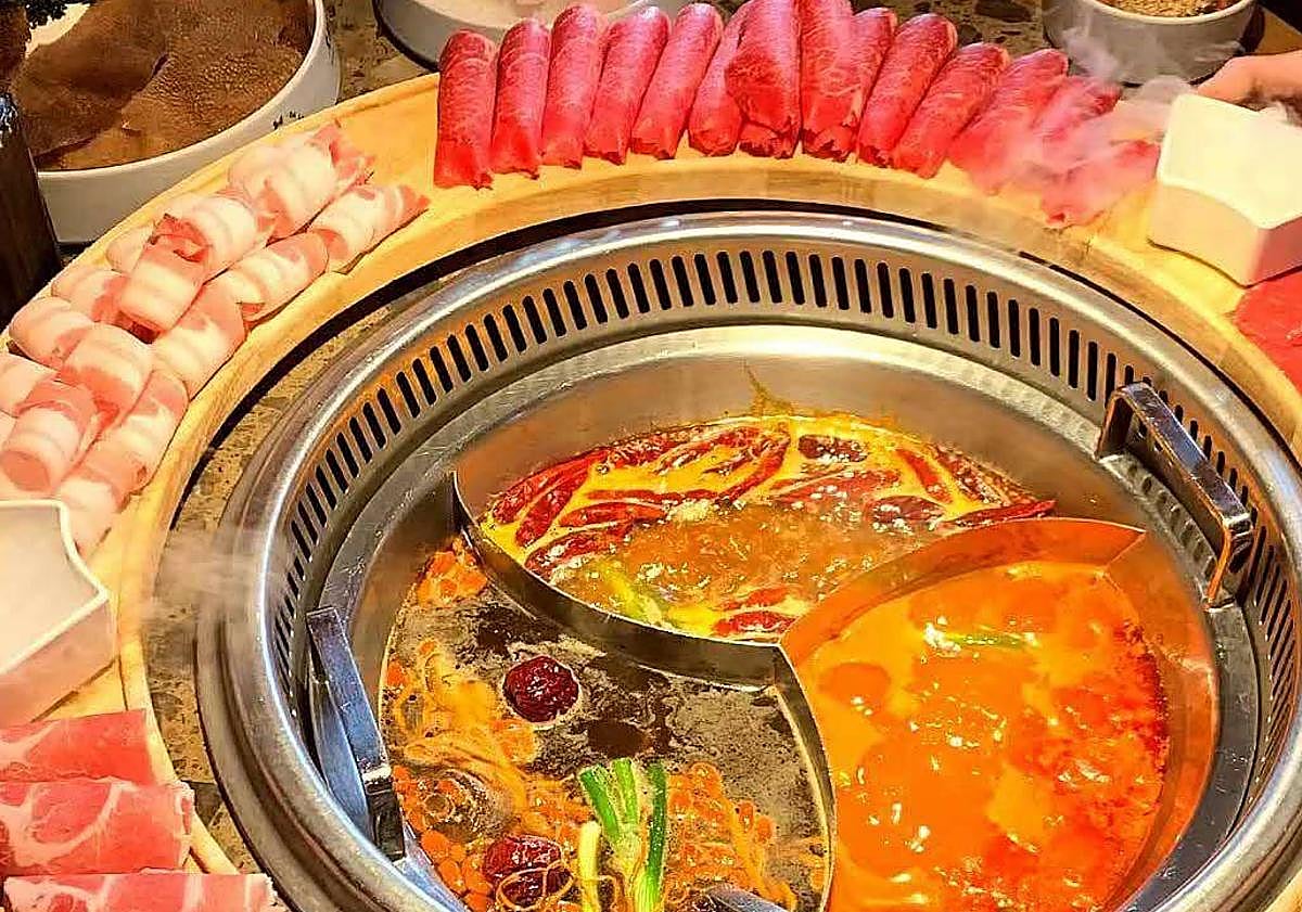 Imagen principal - El &#039;hotpot&#039; chino más famoso aterriza en Granada: «Tendrás una olla en el centro de la mesa»