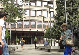 Sede de la Delegación de la Agencia Tributaria en Granada.