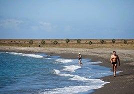Fotografía de archivo de la playa de El Pozuelo.
