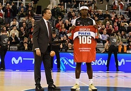 El presidente del Covirán homenajeó a Thomas Bropleh.