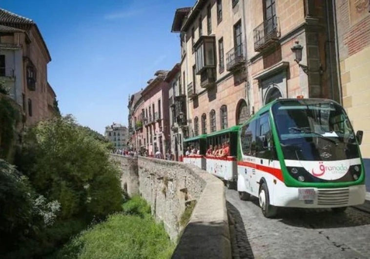 El giro en el centro que obliga a retrasar la nueva ruta del tren turístico: tendrá 10 paradas