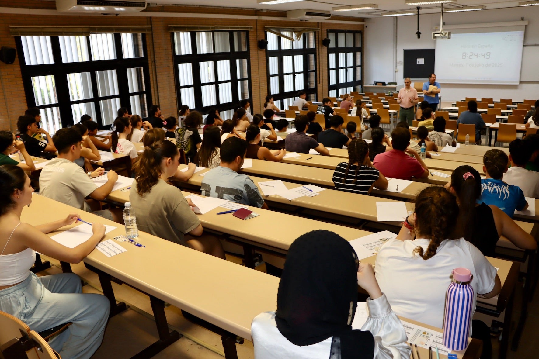 Bajan las notas de corte en la Universidad de Almería tras la vuelta a la Selectividad previa a la covid