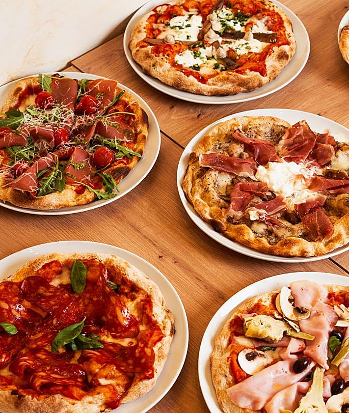 Imagen secundaria 2 - El restaurante que trae a Granada la pizza de Roma: «Es muy diferente»