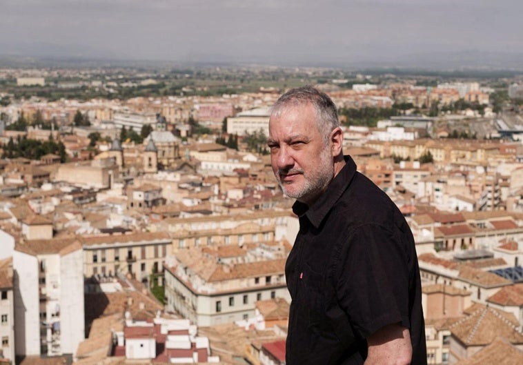 Spencer Tunick busca voluntarios que se desnuden para participar en una instalación en Granada