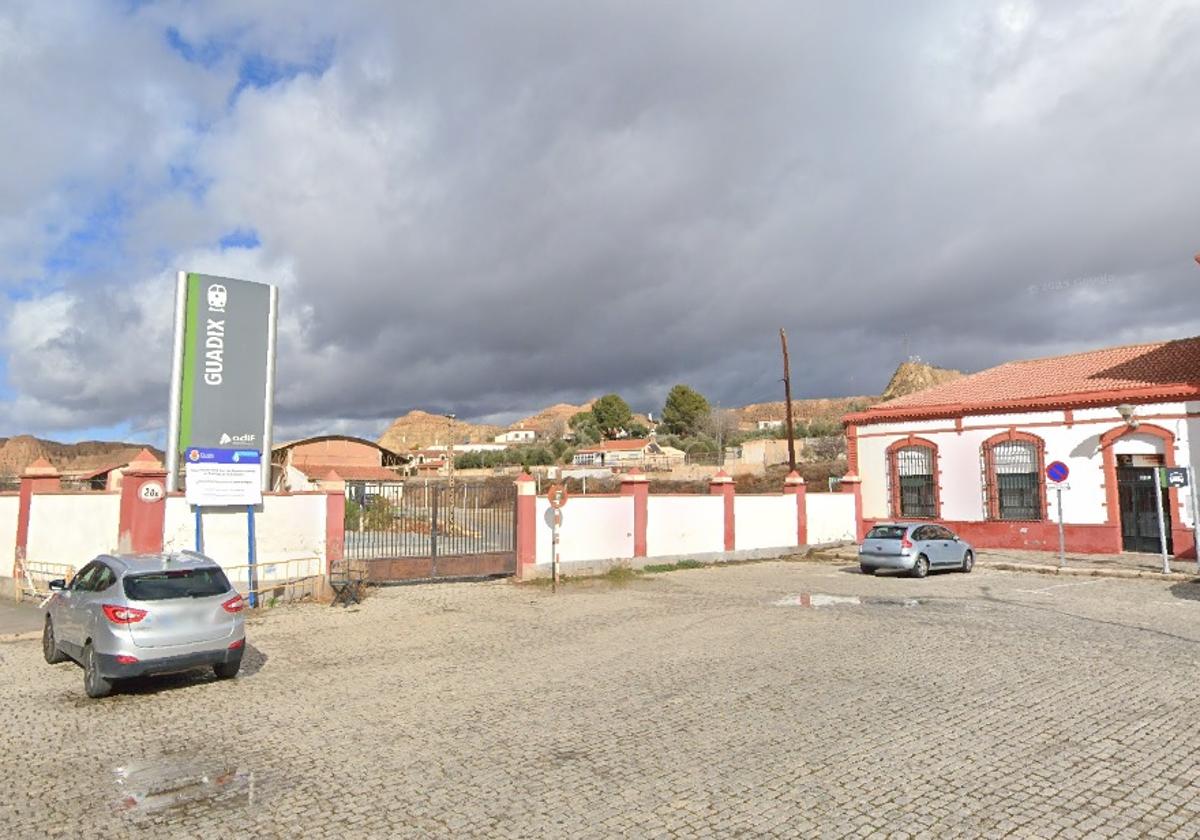 Entorno de la estación de tren en Guadix.