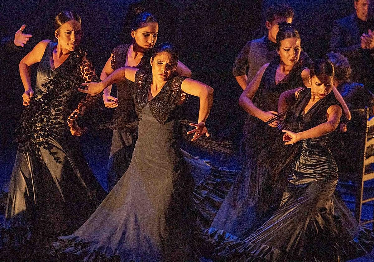 Imagen principal - El baile toma el protagonismo en la tercera semana del Festival de Flamenco y Danza de Almería