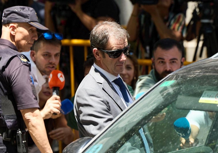 El juez apunta a la trama granadina por el pago de «comisiones» en el caso Koldo