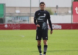 El valenciano José Álvarez jugará en el club blanco el próximo curso.