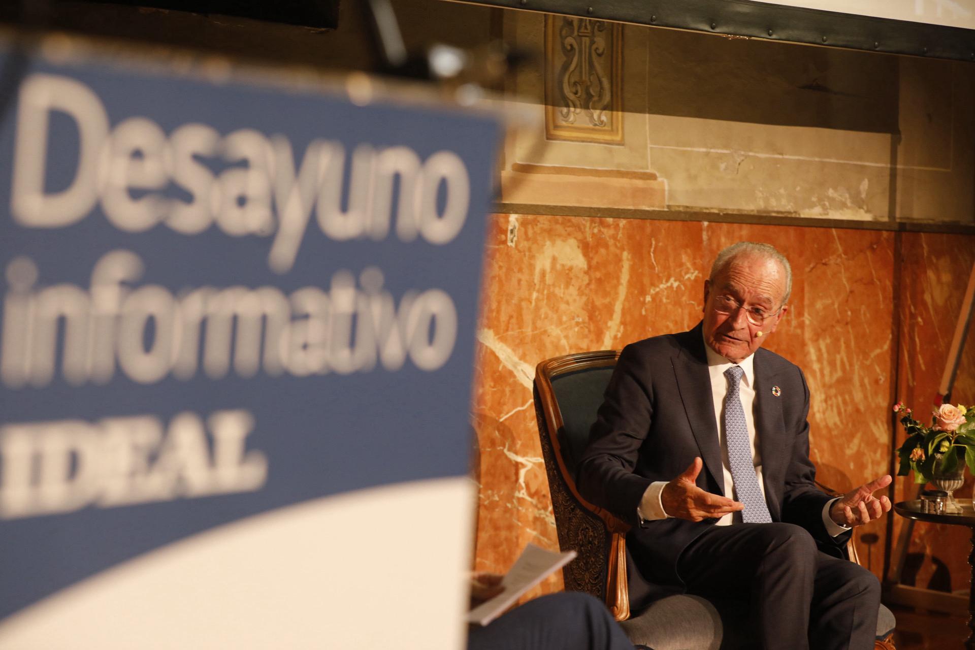 Las imágenes del desayuno con líderes en Granada