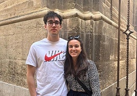 «Aquí todo es mucho más barato que en Zaragoza, no hemos visto precio igual»