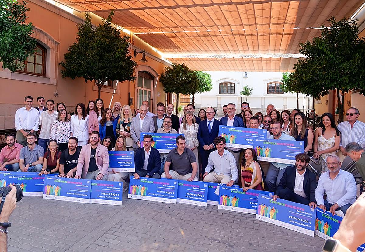 El rector de la institución universitaria granadina, Pedro Mercado, presidió el evento.