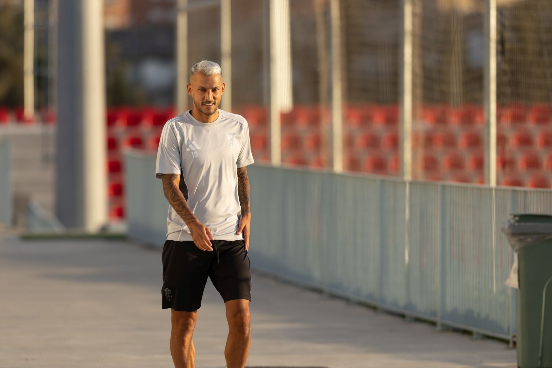 El primer entrenamiento de la pretemporada del Granada, en imágenes