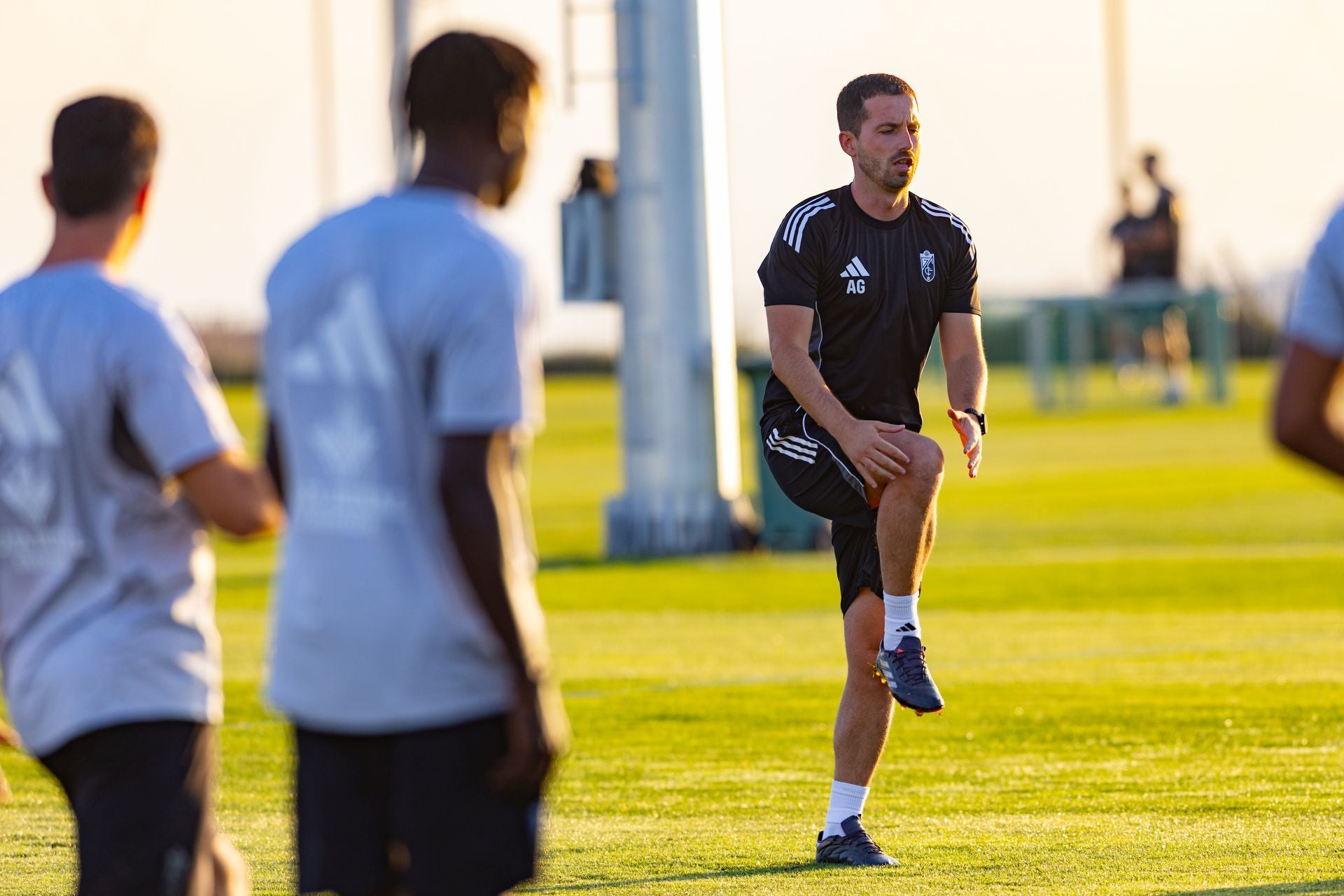 El primer entrenamiento de la pretemporada del Granada, en imágenes