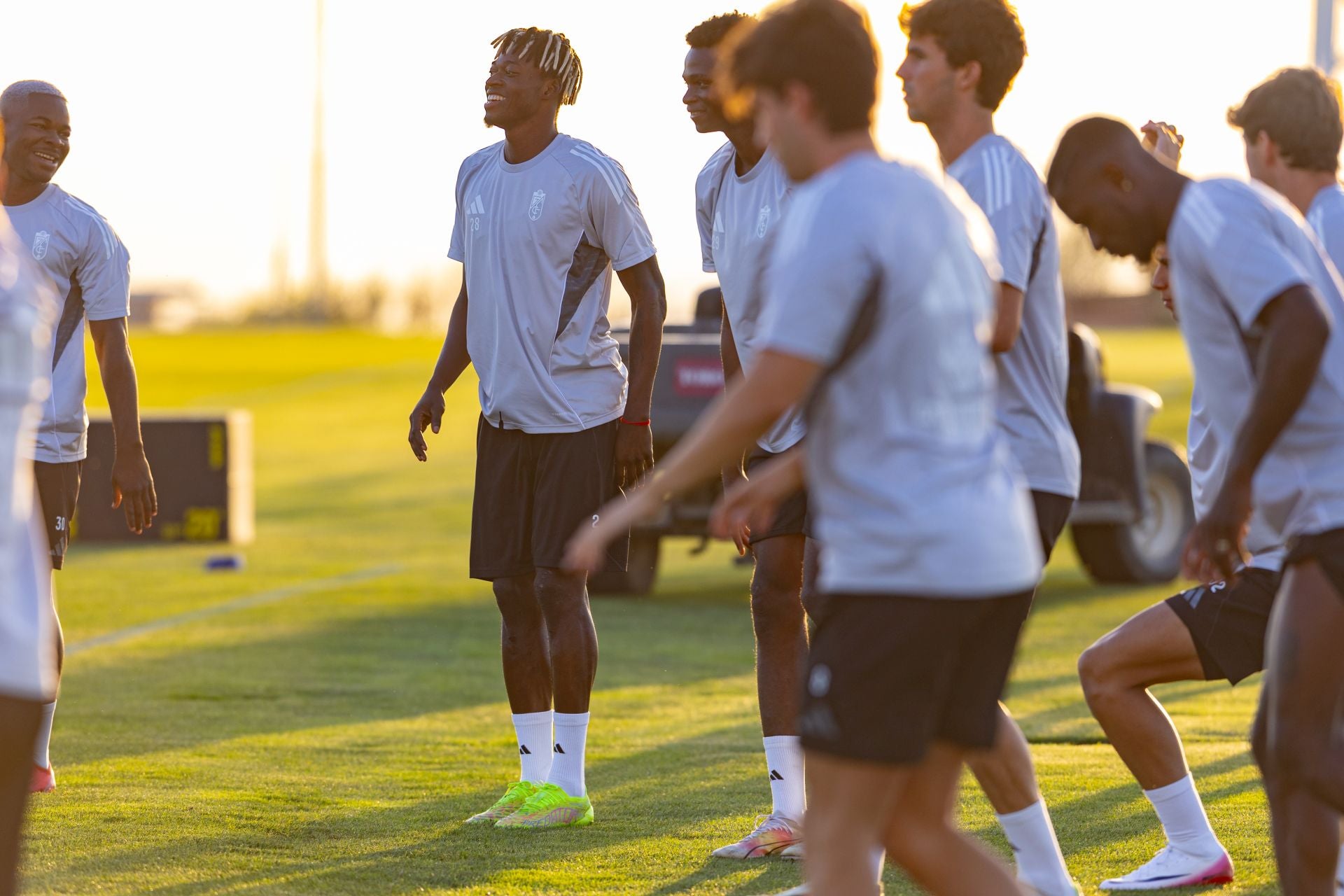 El primer entrenamiento de la pretemporada del Granada, en imágenes