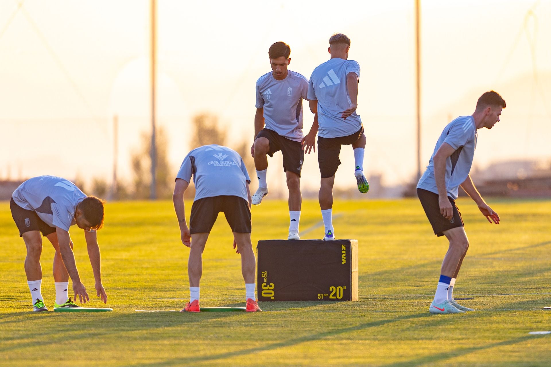 El primer entrenamiento de la pretemporada del Granada, en imágenes