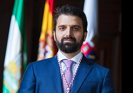 Rojas: «Ustedes gobiernan desde el ego y la propaganda mientras los almerienses sufren más impuestos»