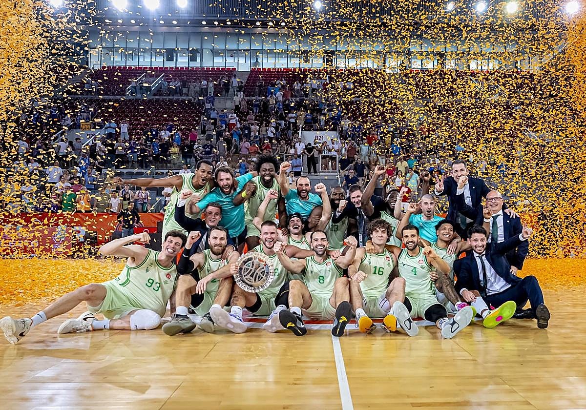 El Betis se suma a los que equipos que ascendieron deportivamente pero no en los despachos.