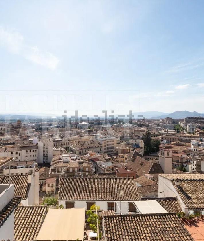 Imagen secundaria 2 - El lujoso carmen con espectaculares vistas a Granada que se vende por 5 millones