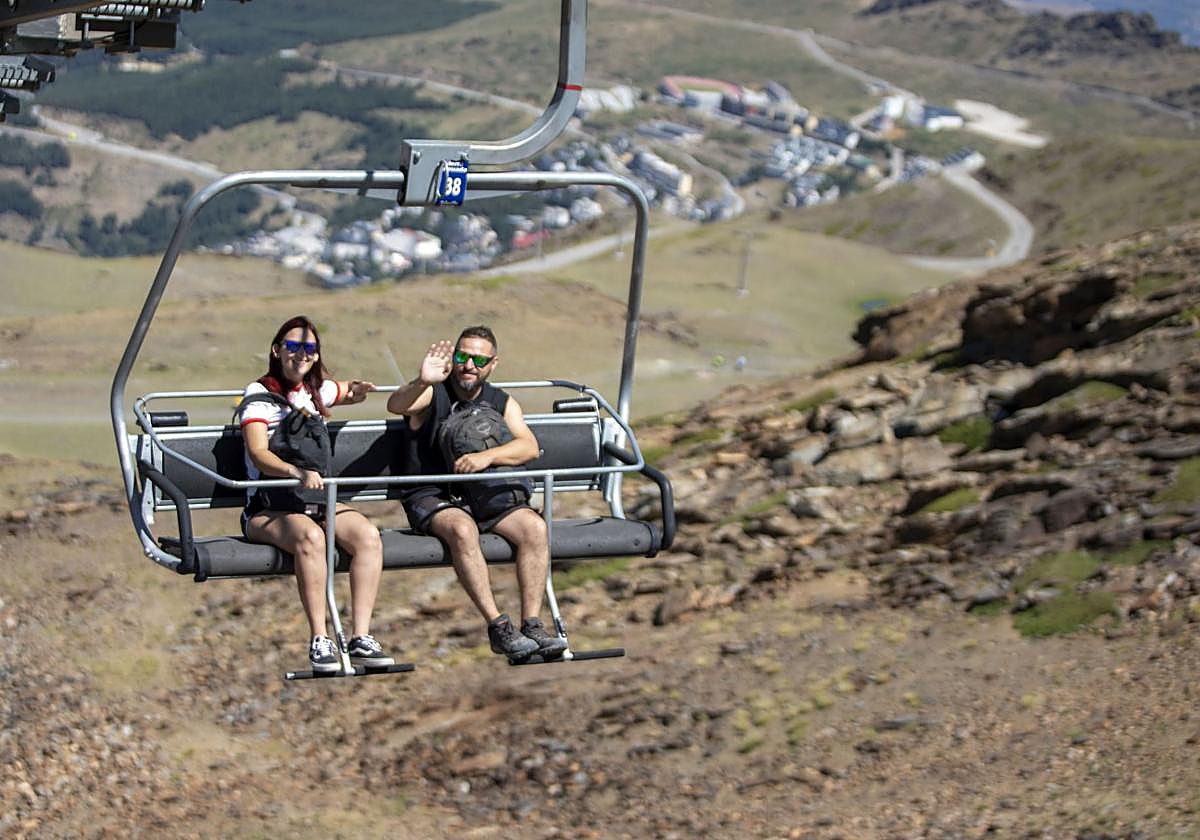Sierra Nevada ofrece este verano un completo programa de actividades.