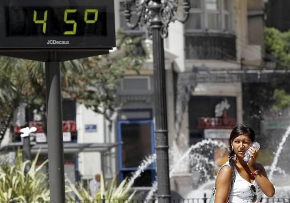 Emergencias advierte a tres grupos de población en Andalucía.