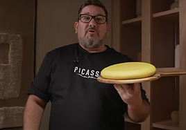 Dani García enseña receta de tortilla de patatas en su canal de Youtube