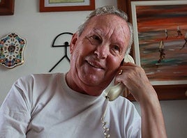 Juan Teruel nació en Almería en 1941 y fue un hombre multidisciplinar. Maestro de Primera Enseñanza por la Escuela Normal de Almería.