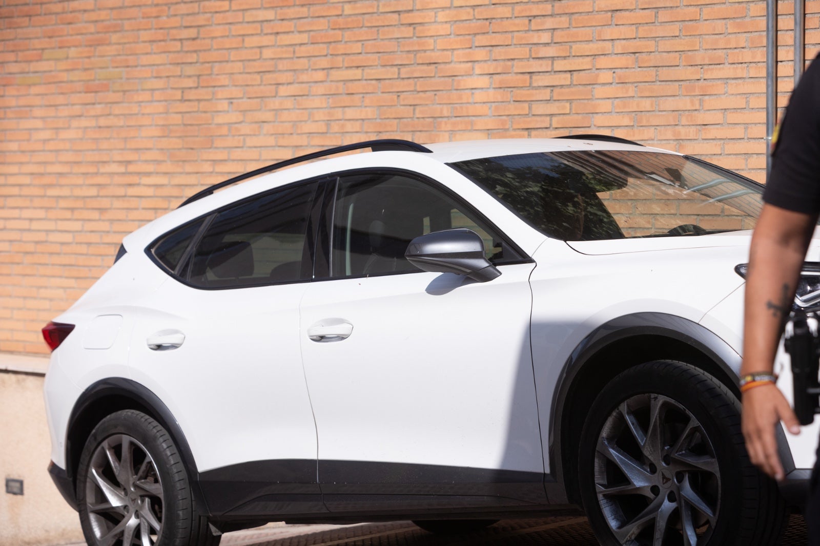 Las imágenes de Juana Rivas y Arcuri en los juzgados de La Caleta