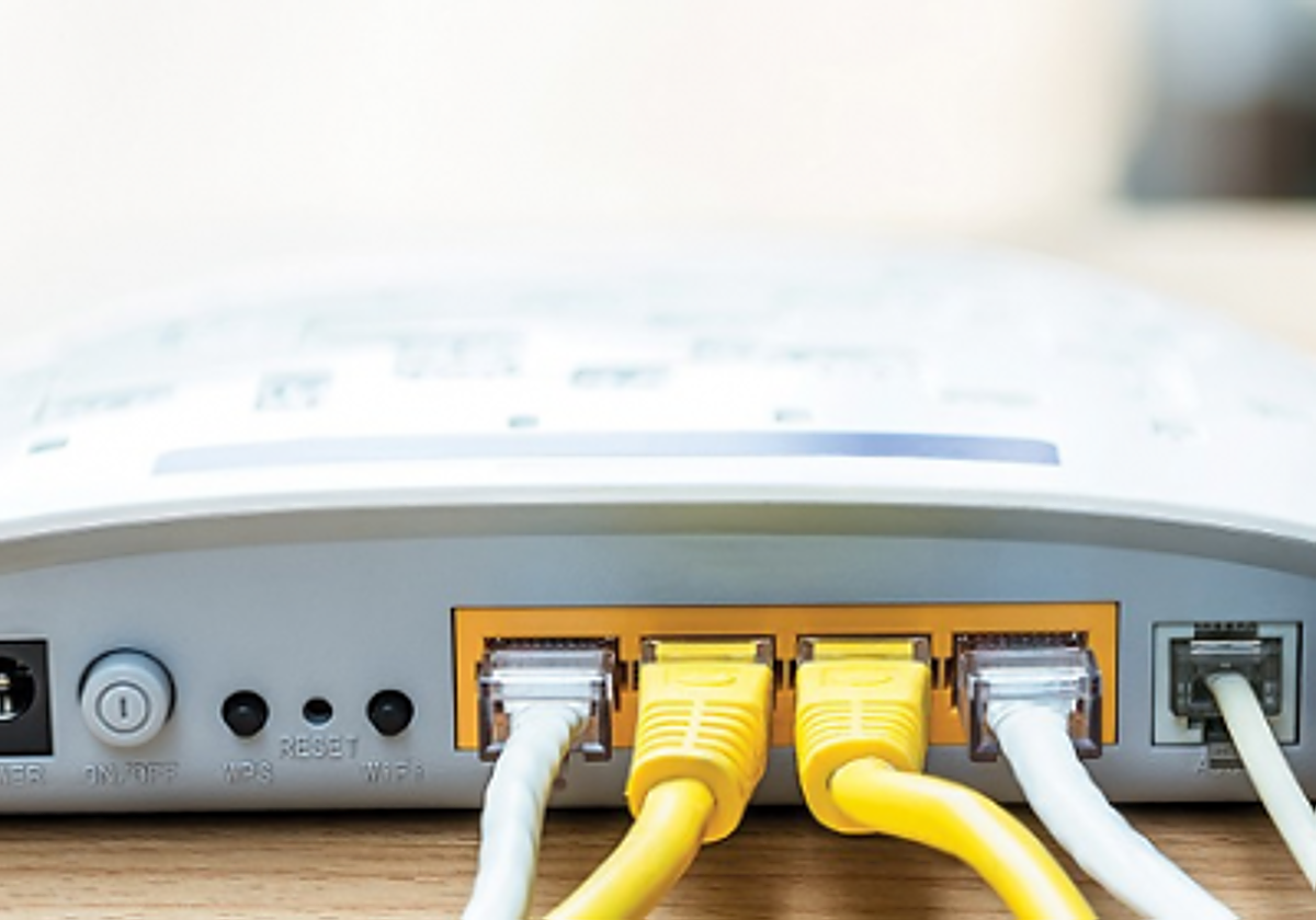 Más de tres semanas sin internet por una avería masiva de Yoigo en Almería