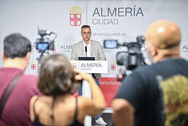 Casi 800.000 euros en placas fotovoltáicas permitirán al Palacio de Congresos de El Toyo ser autosuficiente