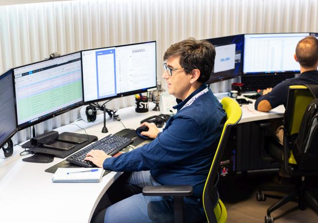 Uno de los trabajadores de la compañía tecnológica.