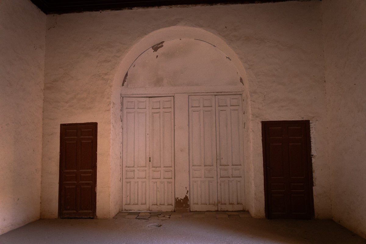 Las imágenes del interior del Castillo de la Calahorra y el acto de adquisición