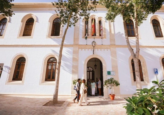 La UNED abre el plazo de matrícula para el curso 2025-2026 con nuevas titulaciones y amplia oferta en UNED Almería