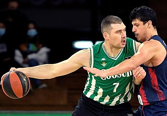 El ala-pívot georgiano, Beqa Burjanadze.