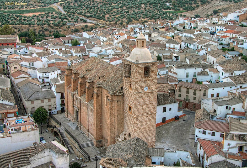Íllora, el pueblo de Granada donde comprar casa de 100 metros cuadrados por 50.000 euros.
