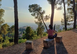La puesta de sol sobre la Alhambra desde la Silla del Moro no tiene parangón.
