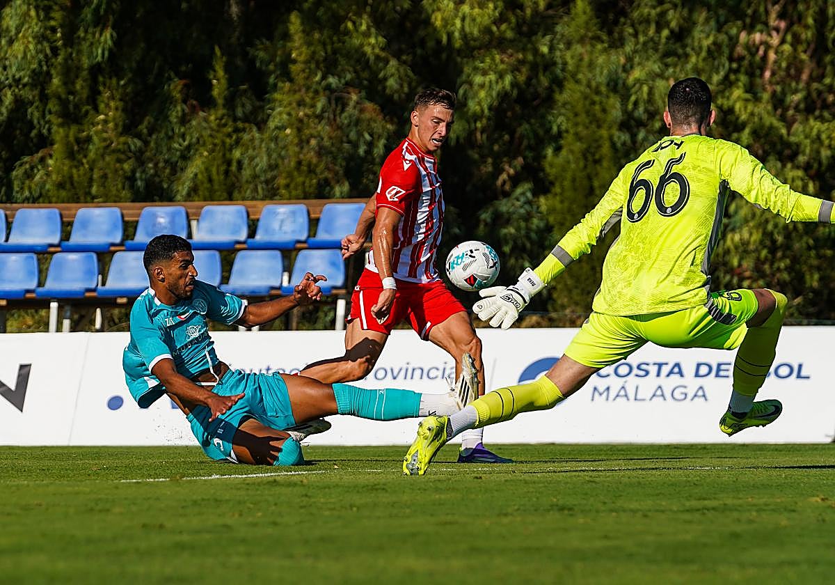 Perovic durante un partido de pretemporada