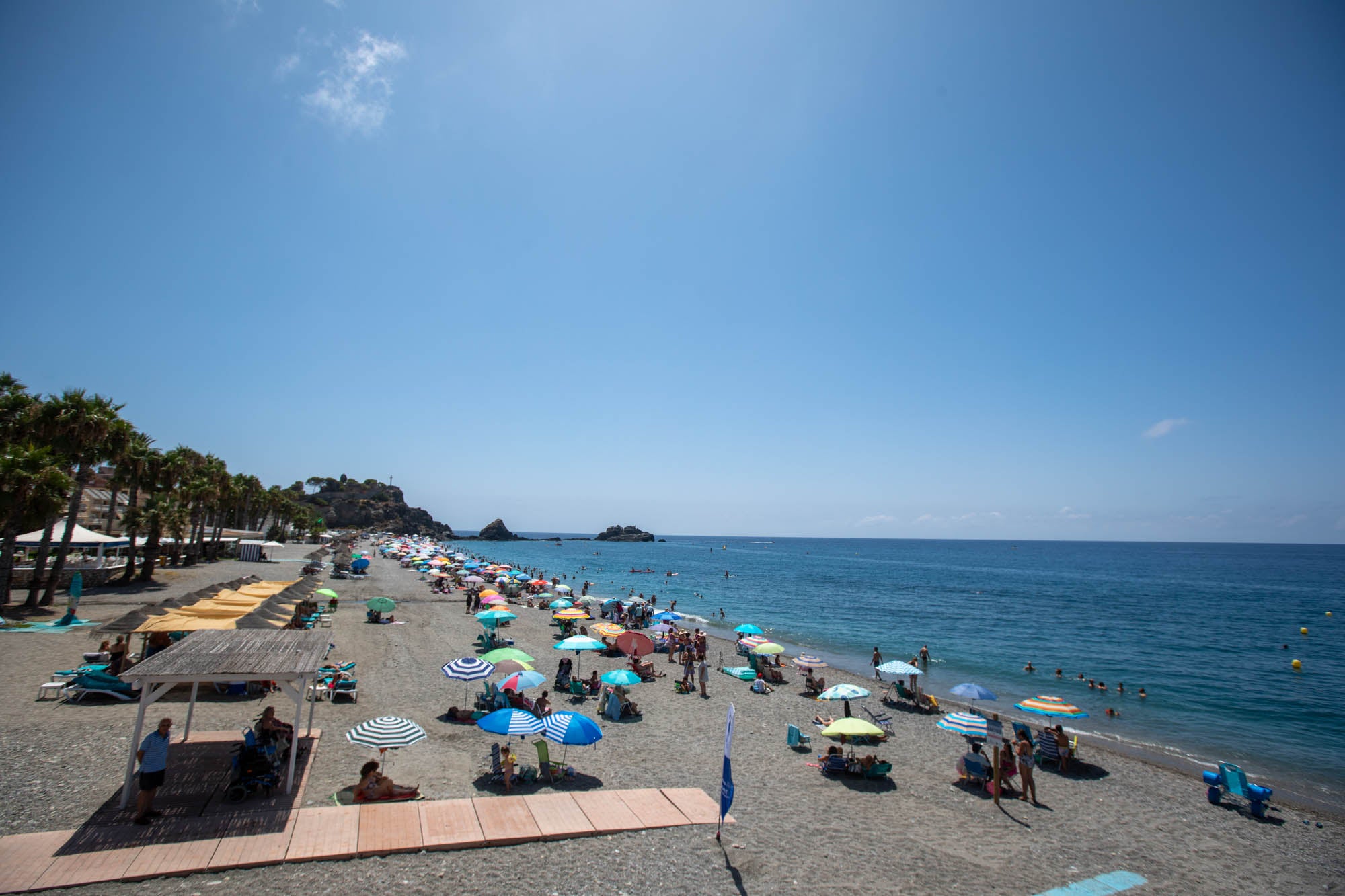 Primer fin de semana de agosto a reventar en Almuñécar