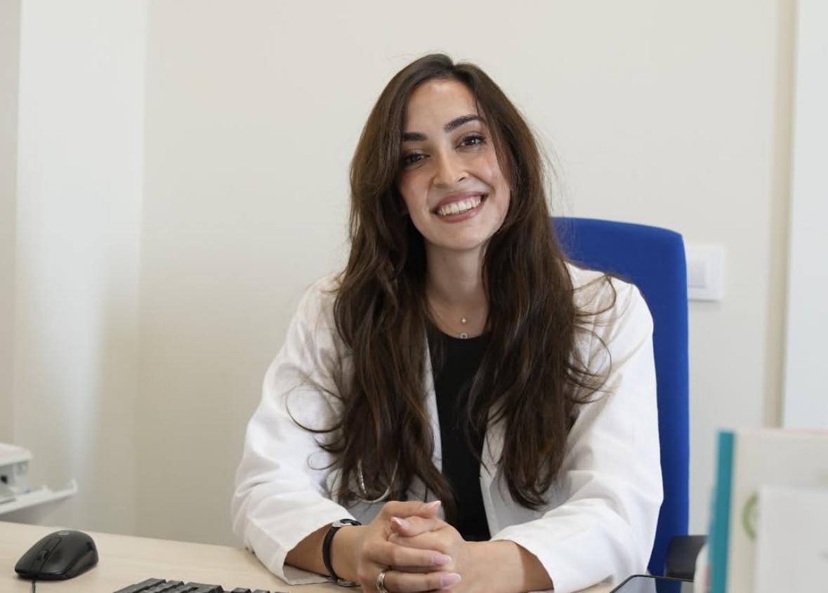 La médica de familia que se pone seria con la cerveza cuando comes