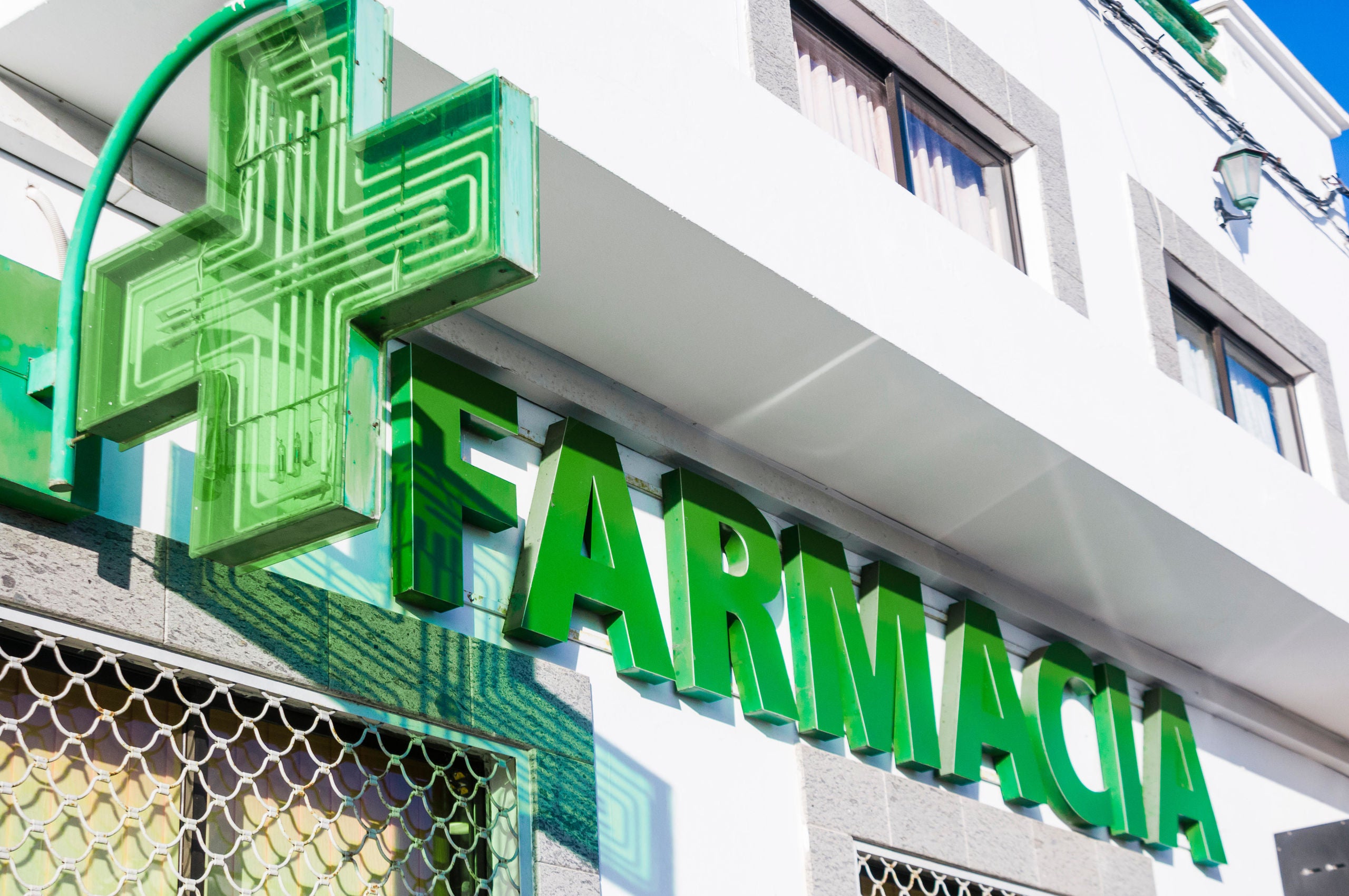 Fachada de farmacias