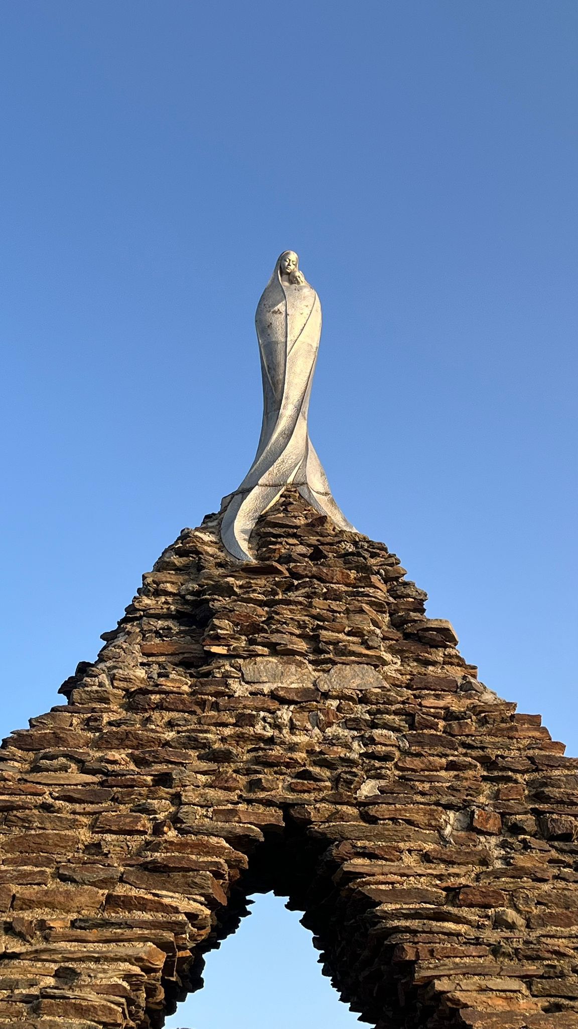 Las bellas imágenes de la romería más alta de España