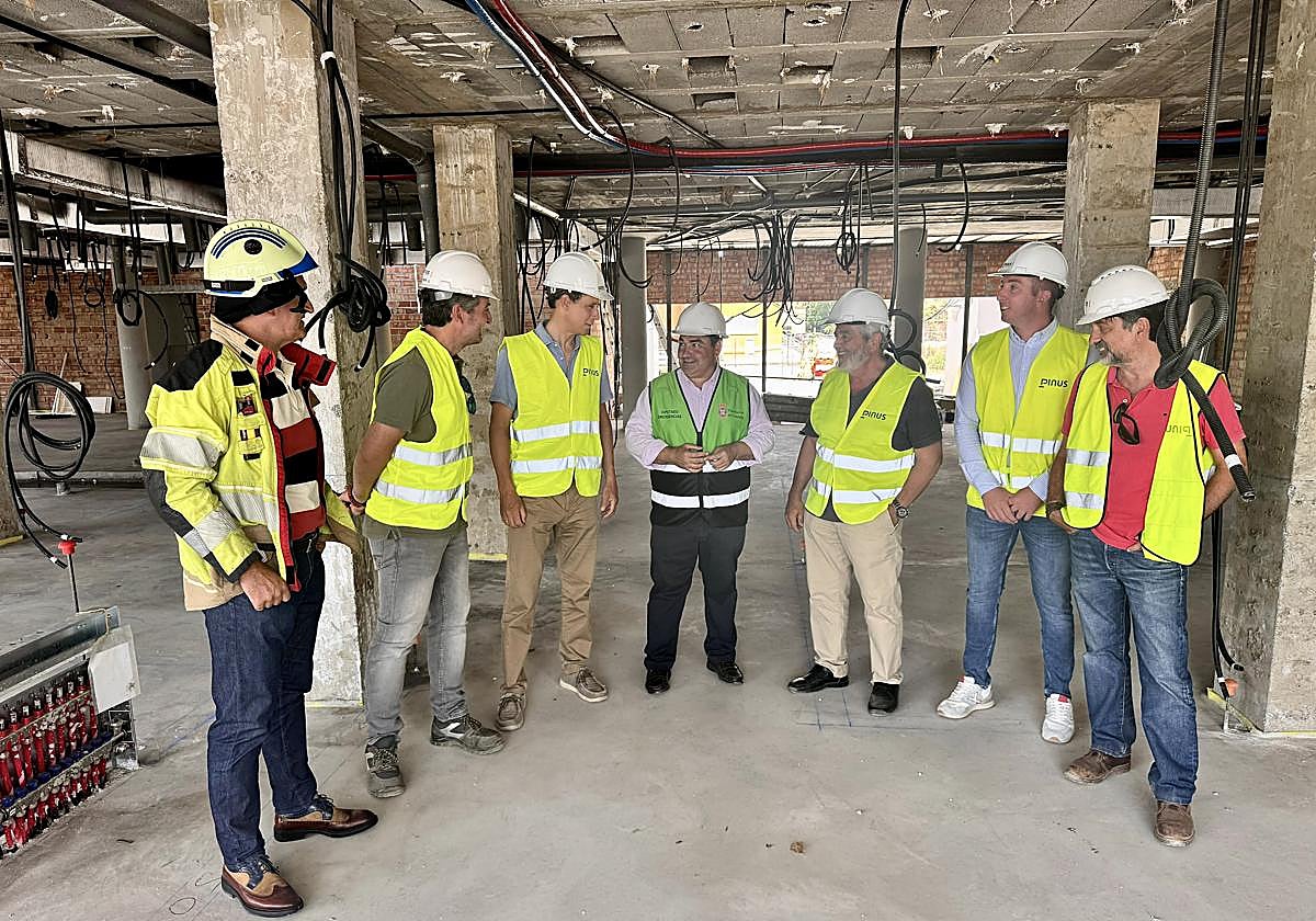 El diputado de Emergencias, Eduardo Martos, ha señalado que «nuestro objetivo es proporcionar a los profesionales los mejores medios«