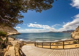 La playa El Invencible se encuentra en el municipio de Pulpí.