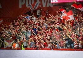 La grada de animación '1931' del Granada, durante un partido de la temporada pasada.
