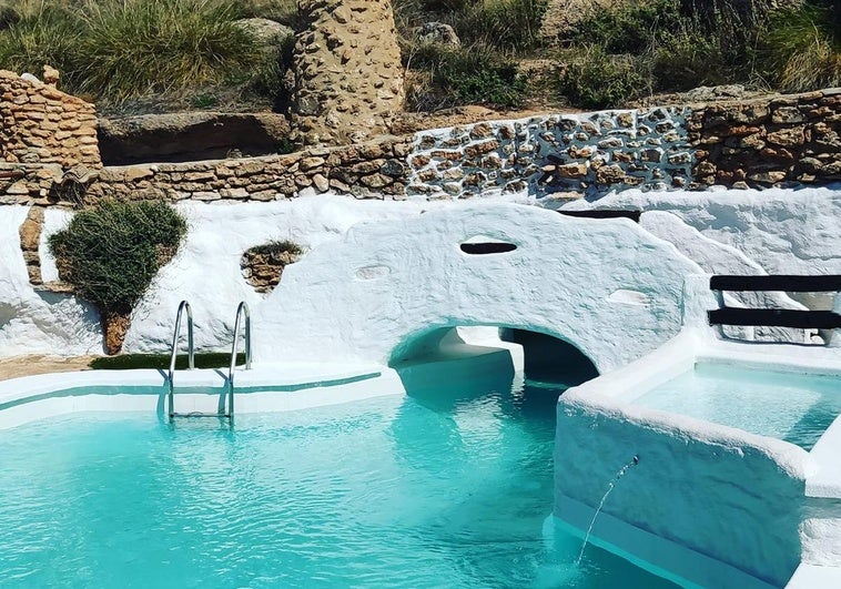 Las paradisíacas cuevas de Granada que parecen sacadas de Santorini: «Es un lugar de ensueño»