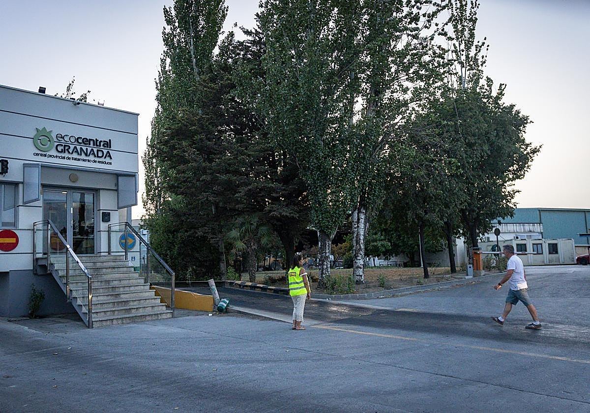 Planta de residuos de Alhendín este lunes tras el accidente.