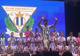 Melero durante la presentación de la plantilla del Leganés en el recinto ferial de Leganés