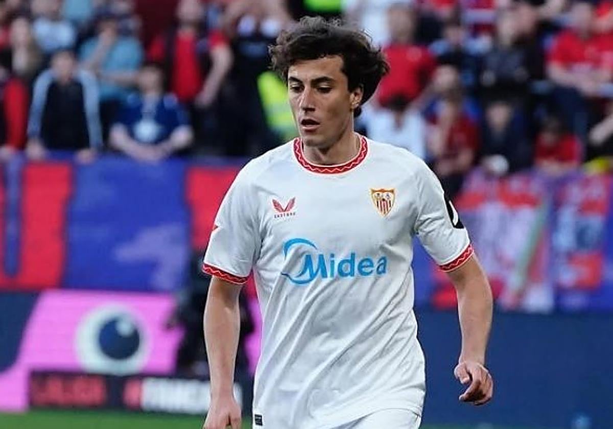 Diego Hormigo, durante el único partido que jugó con el primer equipo del Sevilla la temporada pasada.